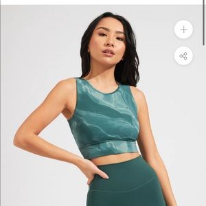 NWT buffbunny meta sports bra